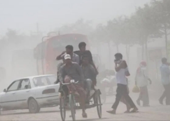 দূষিত বায়ুর তালিকায় ঢাকা পঞ্চম, শীর্ষে লাহোরের পর দিল্লি