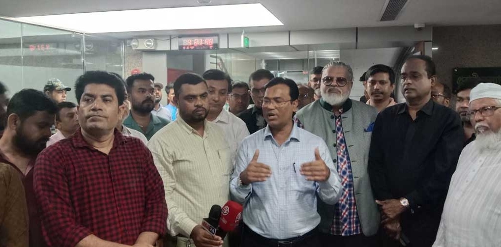 মালয়েশিয়ার শ্রমবাজার: এজেন্সি বাছাইয়ে শর্ত তুলে দেওয়ার দাবি