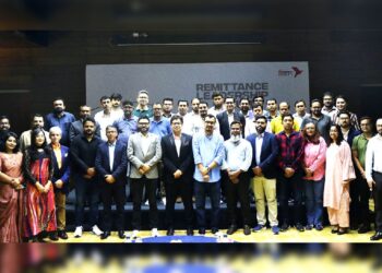প্রবাসী আয় বাড়াতে দরকার প্রযুক্তিনির্ভর উদ্যোগ