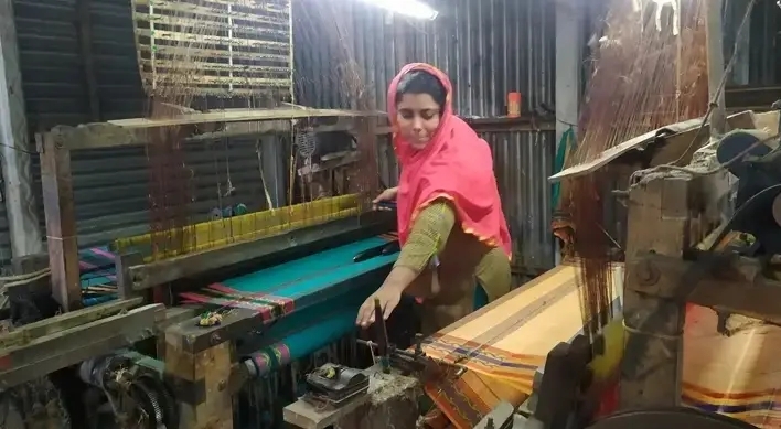 ইউনেসকোর ঐতিহ্য স্বীকৃতি পেল টাঙ্গাইলের শাড়ি বুনন শিল্প