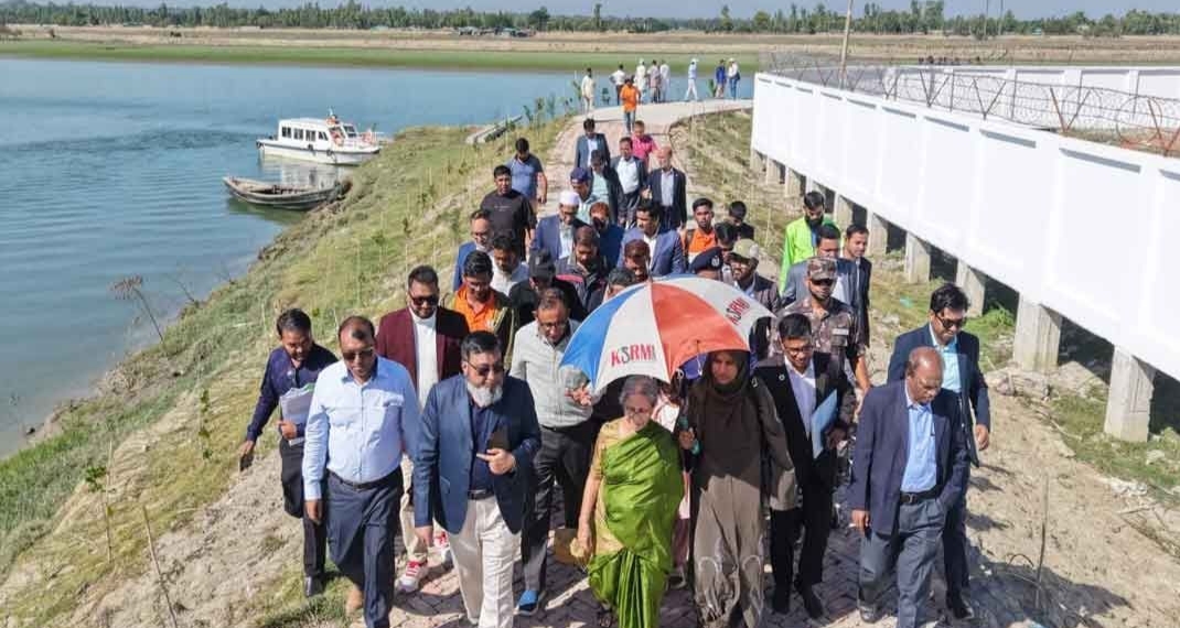 নিরাপদ চিংড়ি উৎপাদন নিশ্চিত করার তাগিদ মৎস্য ও প্রাণিসম্পদ উপদেষ্টার 