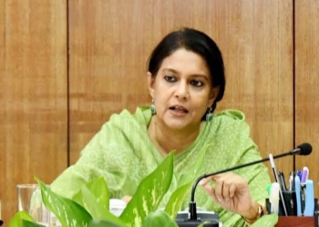 বিআরটিসির ‘সব বাসই’ কালো ধোঁয়া ছাড়ে: রিজওয়ানা হাসান