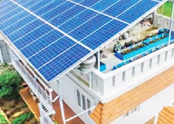 সৌর বিদ্যুতের কারণে হরমুজ প্রণালীর ধাক্কা নেই পাকিস্তানে, বাংলাদেশের জন্য শিক্ষা