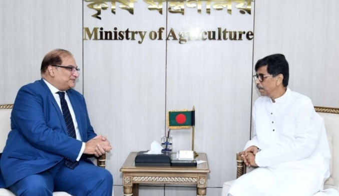 কৃষি মন্ত্রীর সাথে পাকিস্তান হাইকমিশনারের সৌজন্য সাক্ষাৎ