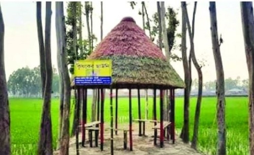 বজ্রপাত থেকে রক্ষায় ব্যতিক্রমী উদ্যোগ ‘কৃষকের ছাউনি’
