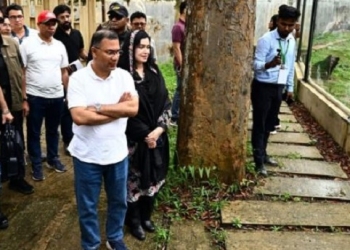 ডুলাহাজারা সাফারি পার্ক পরিদর্শন করলেন প্রধানমন্ত্রী