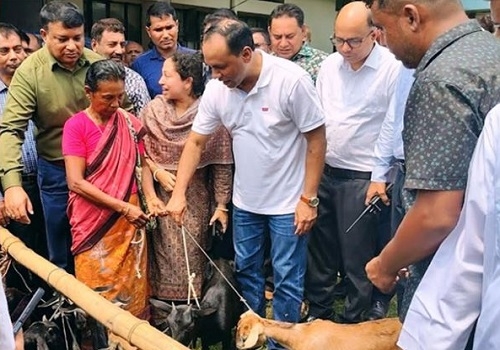 ক্ষুদ্র নৃ-গোষ্ঠীর জীবন বদলেছে সমন্বিত প্রাণিসম্পদ প্রকল্পে