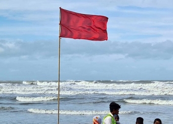 কক্সবাজারসহ দেশের চার সমুদ্রবন্দরে ৩ নম্বর সতর্ক সংকেত