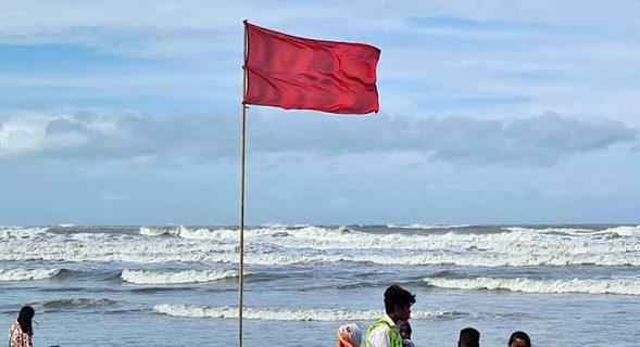 কক্সবাজারসহ দেশের চার সমুদ্রবন্দরে ৩ নম্বর সতর্ক সংকেত