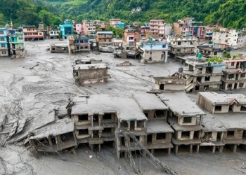 জীবাশ্ম জ্বালানির চড়া মাশুল: বৈশ্বিক উষ্ণতায় দুর্বল হচ্ছে হিমালয়ের ঢাল